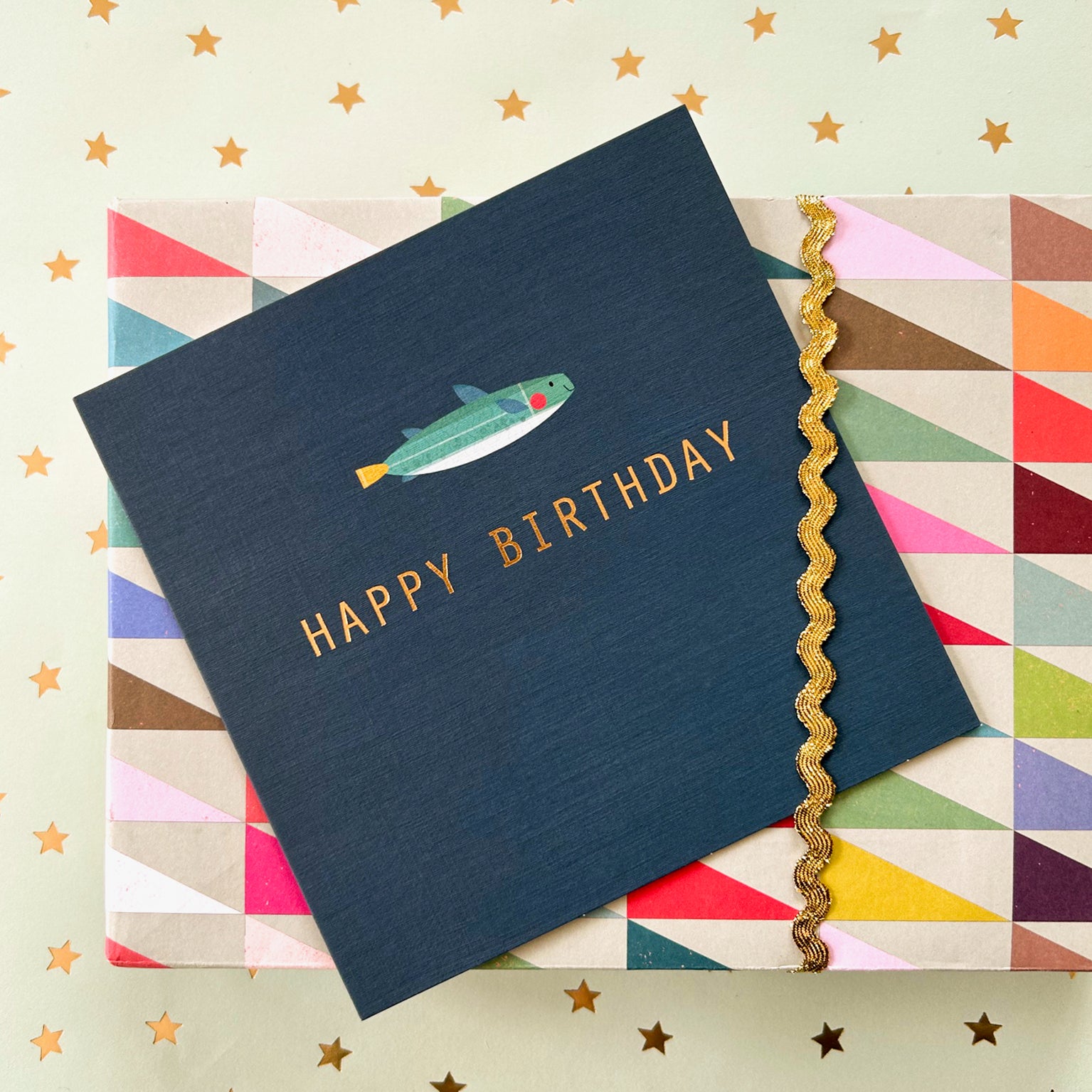 AH01 gold foiled birthday fish card