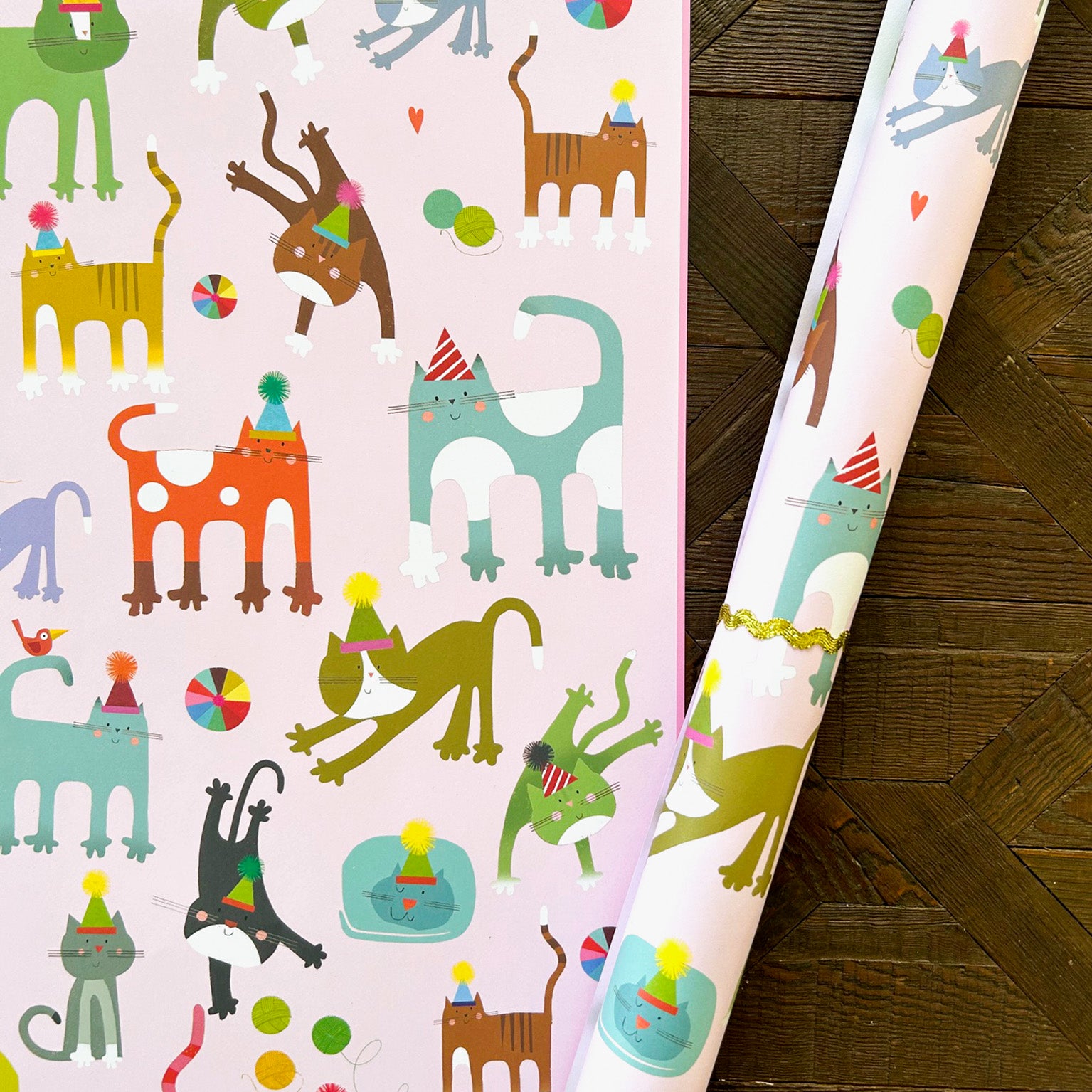 WP128 cats wrapping paper