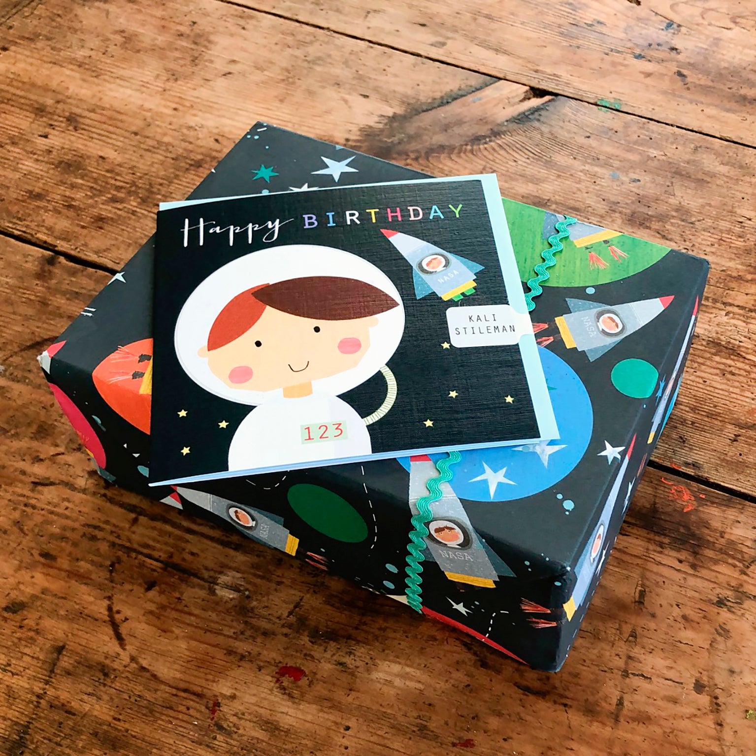 MC07 spaceman happy birthday card