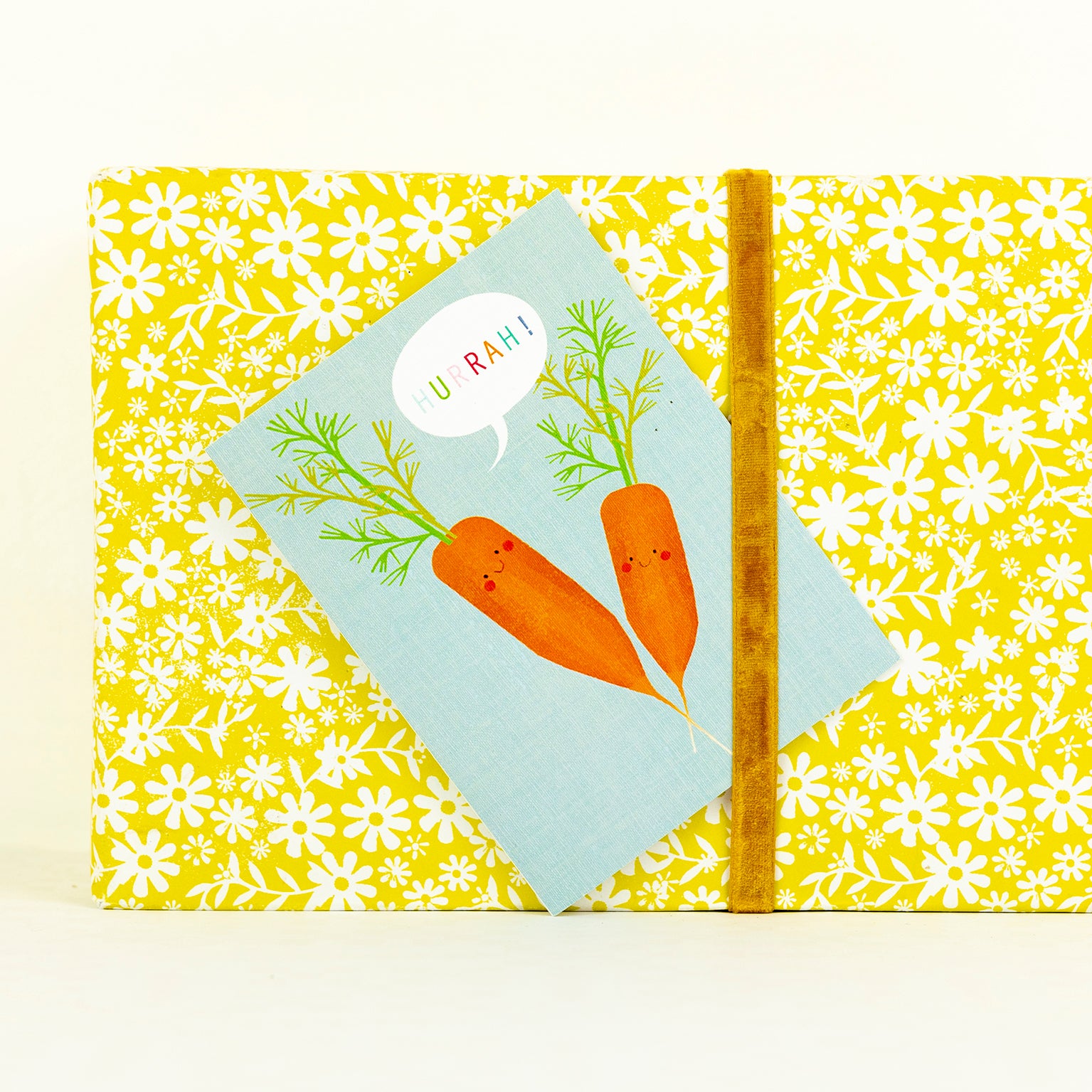 SM02 mini carrots greetings card