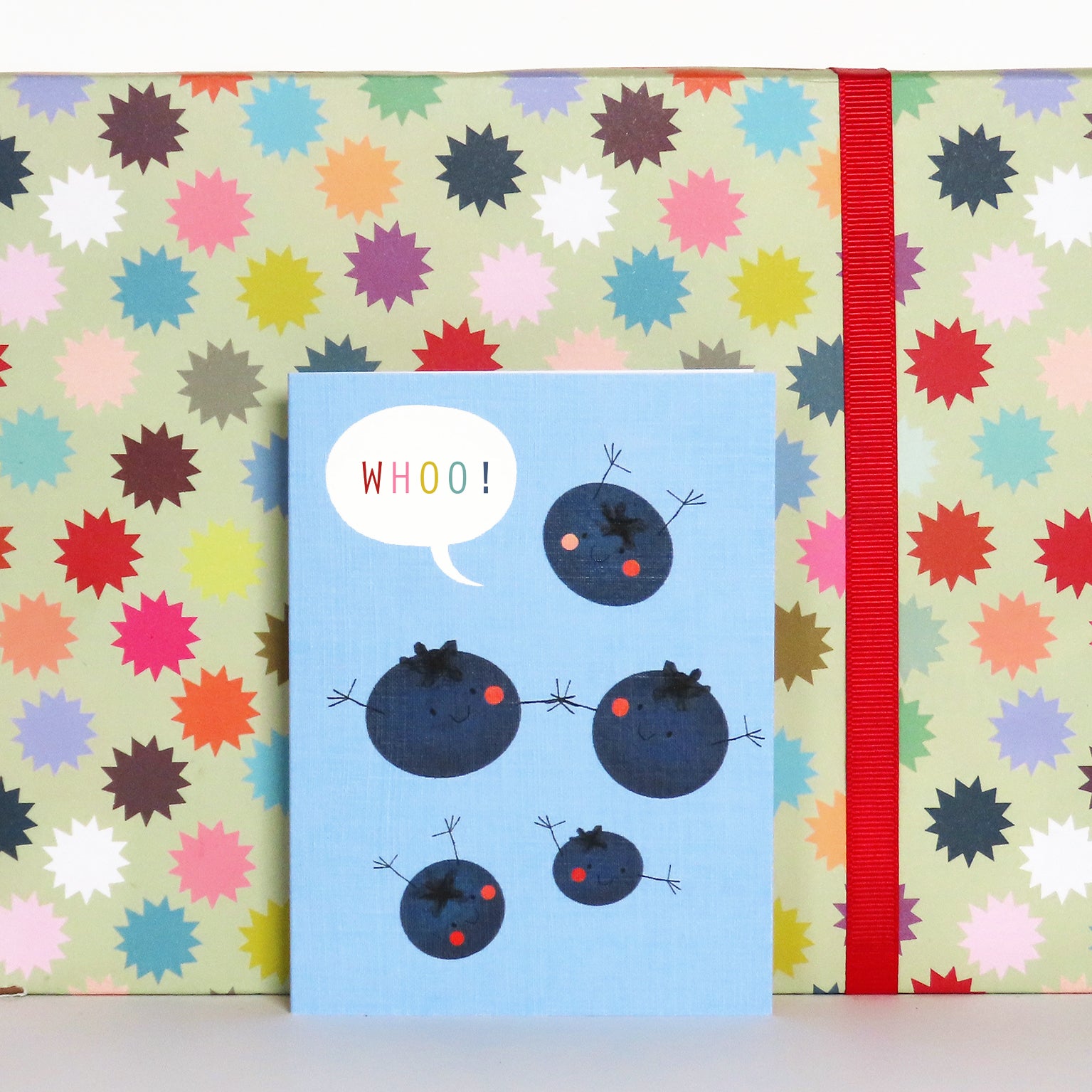 SM66 mini blueberries greetings card