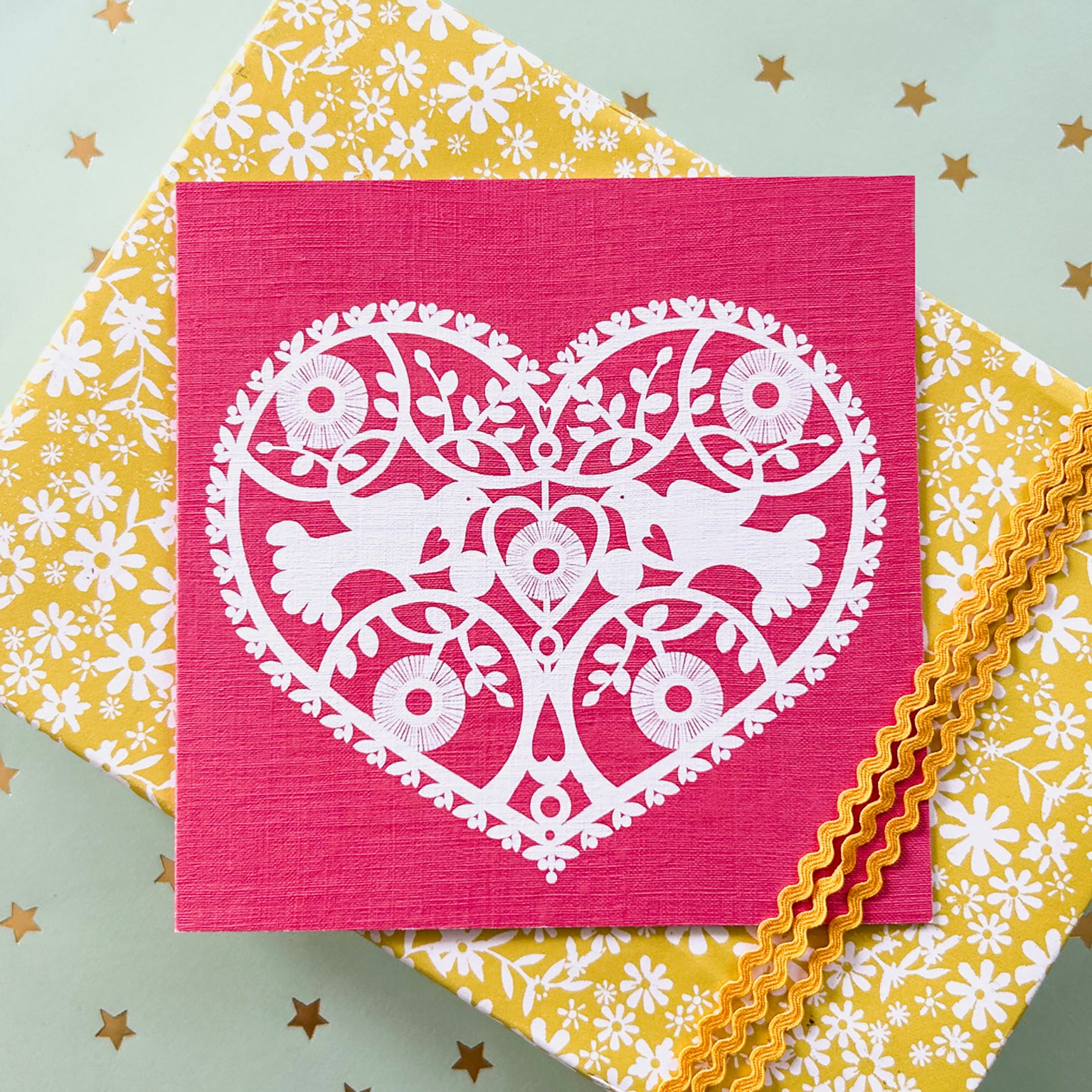 SS01 pink cut out heart card