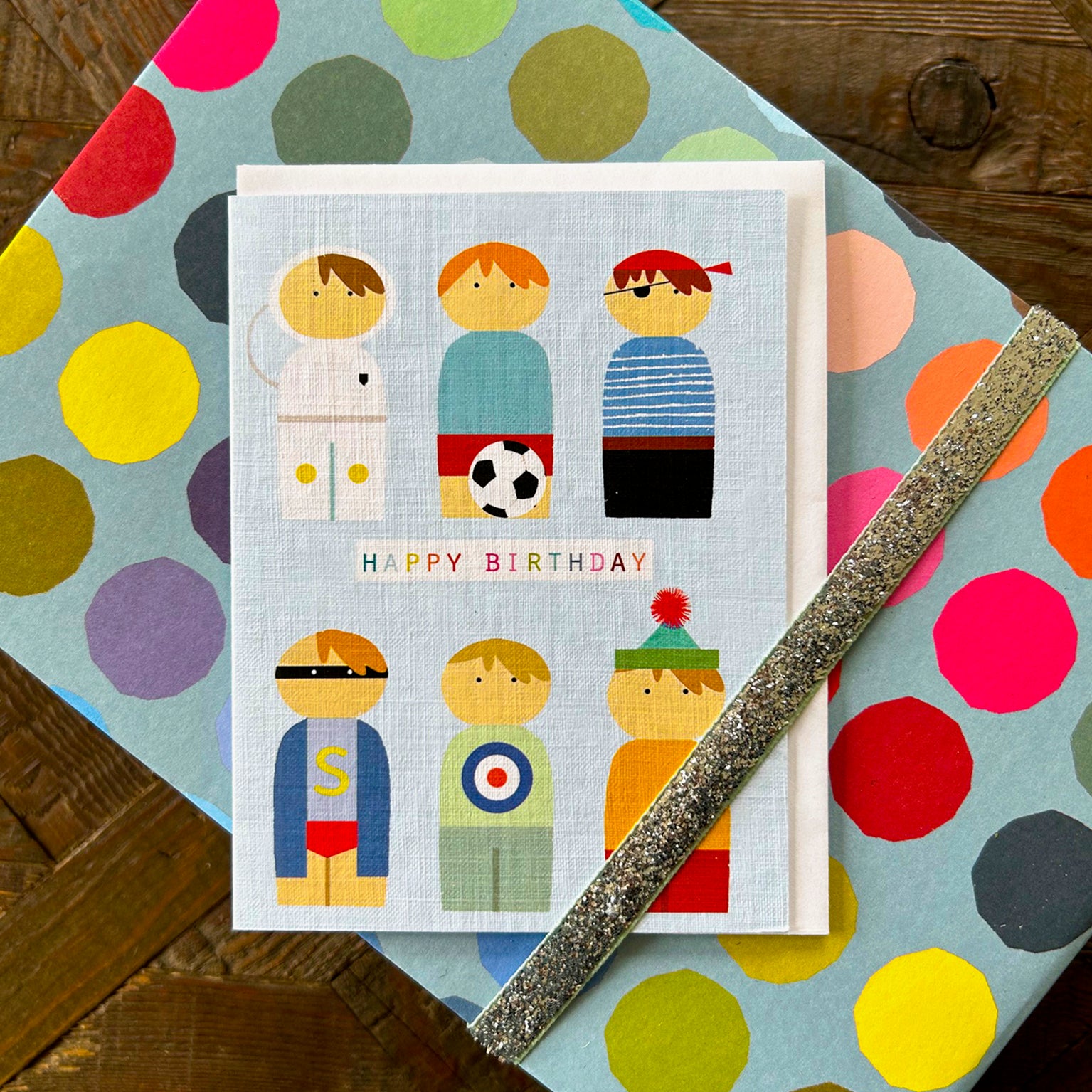 TY15 mini peg people birthday card