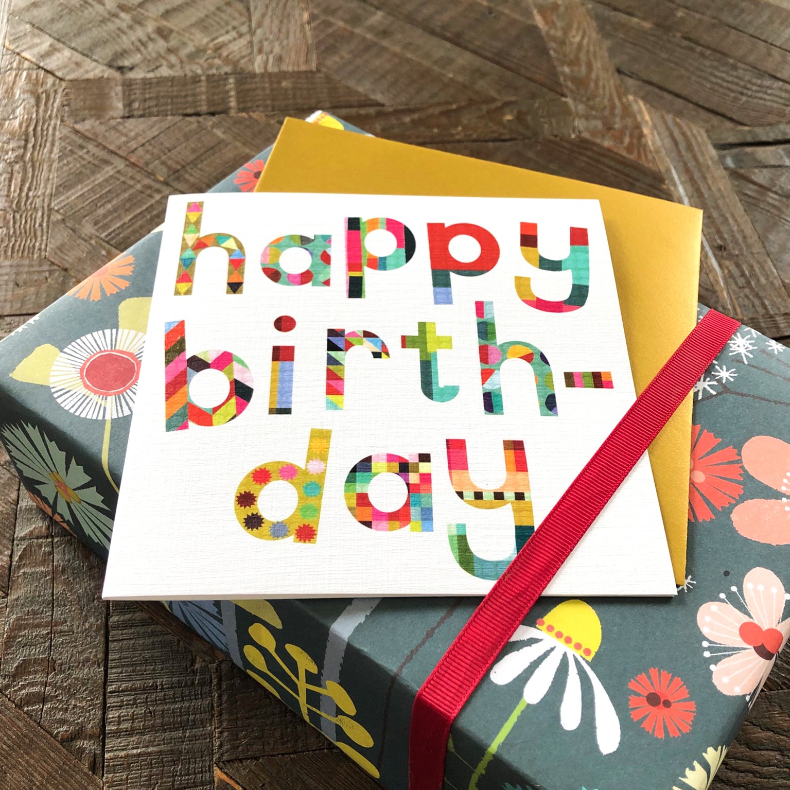 WD07 glossy happy birthday card