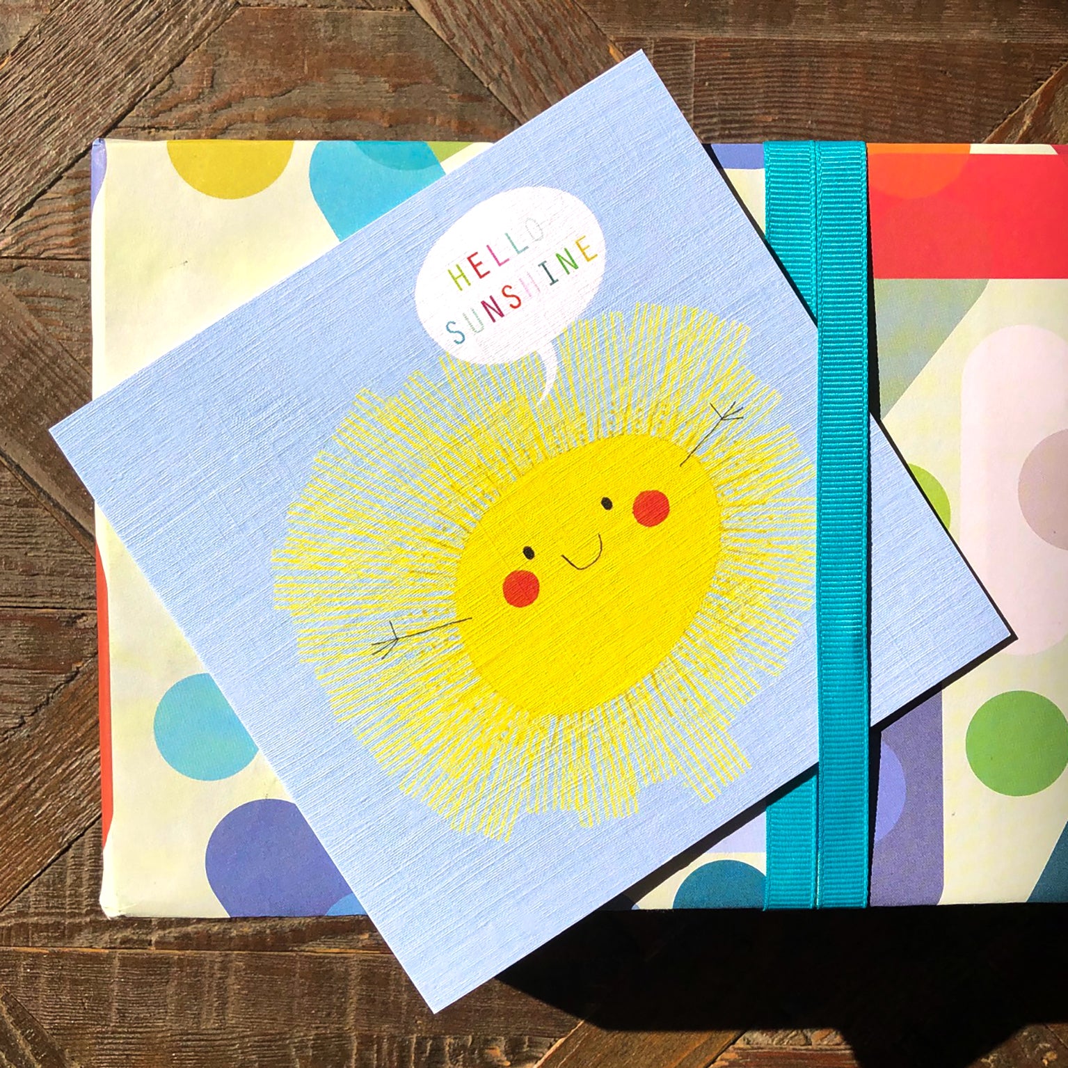 WO32 hello sunshine greetings card