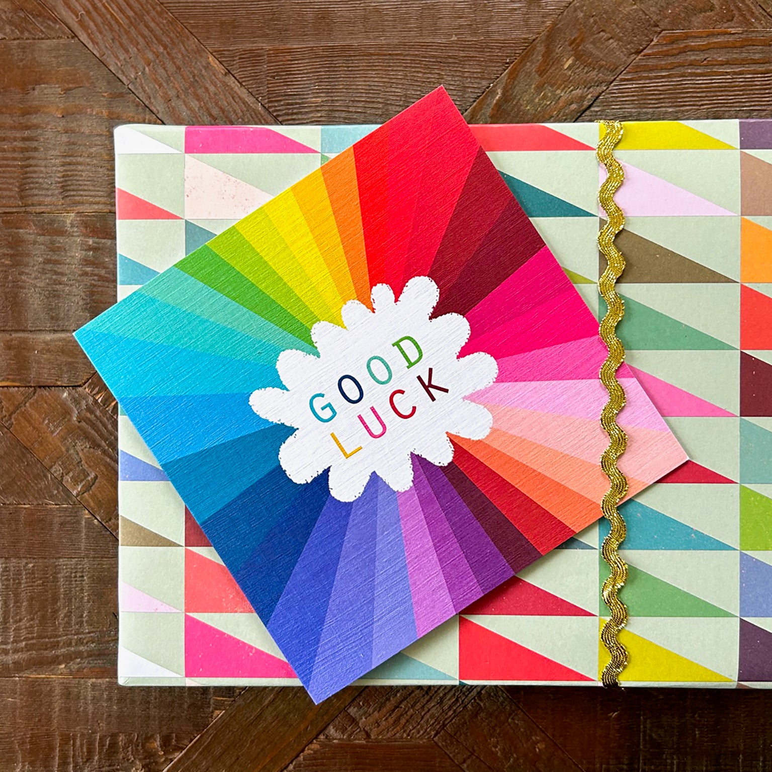 WO82 colourful good luck card