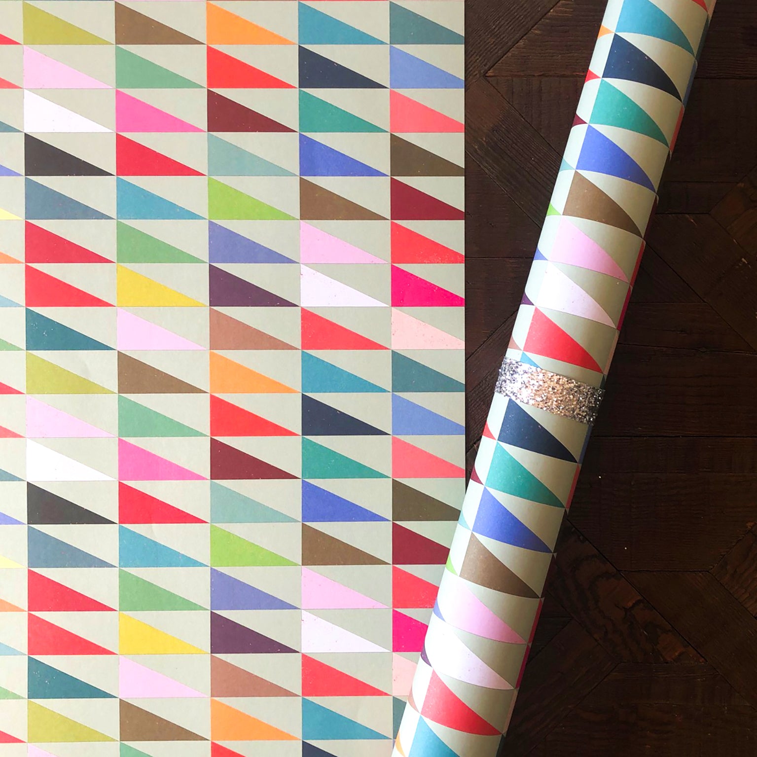 WP125 triangles wrapping paper