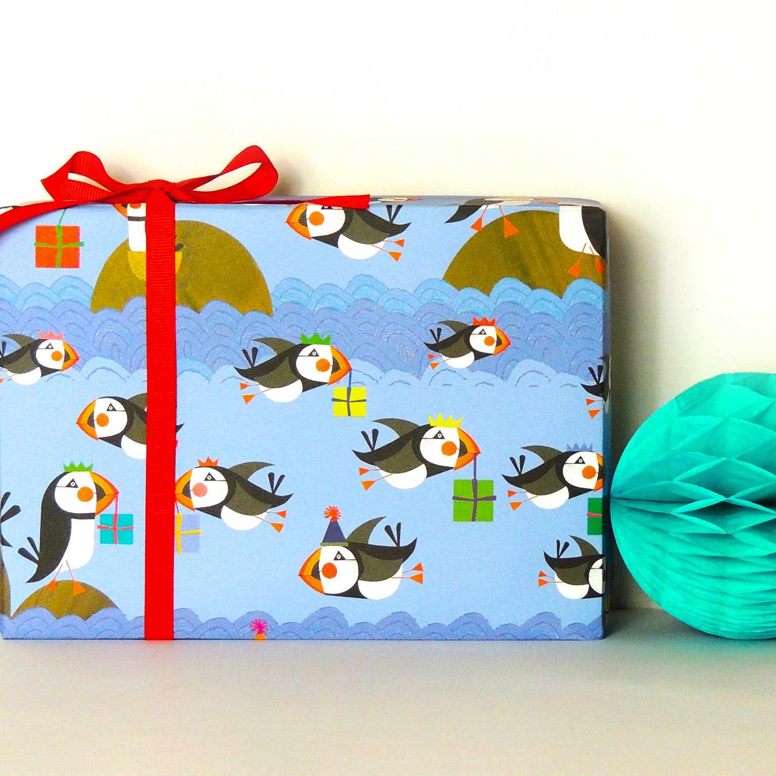 WP60 puffin wrapping paper