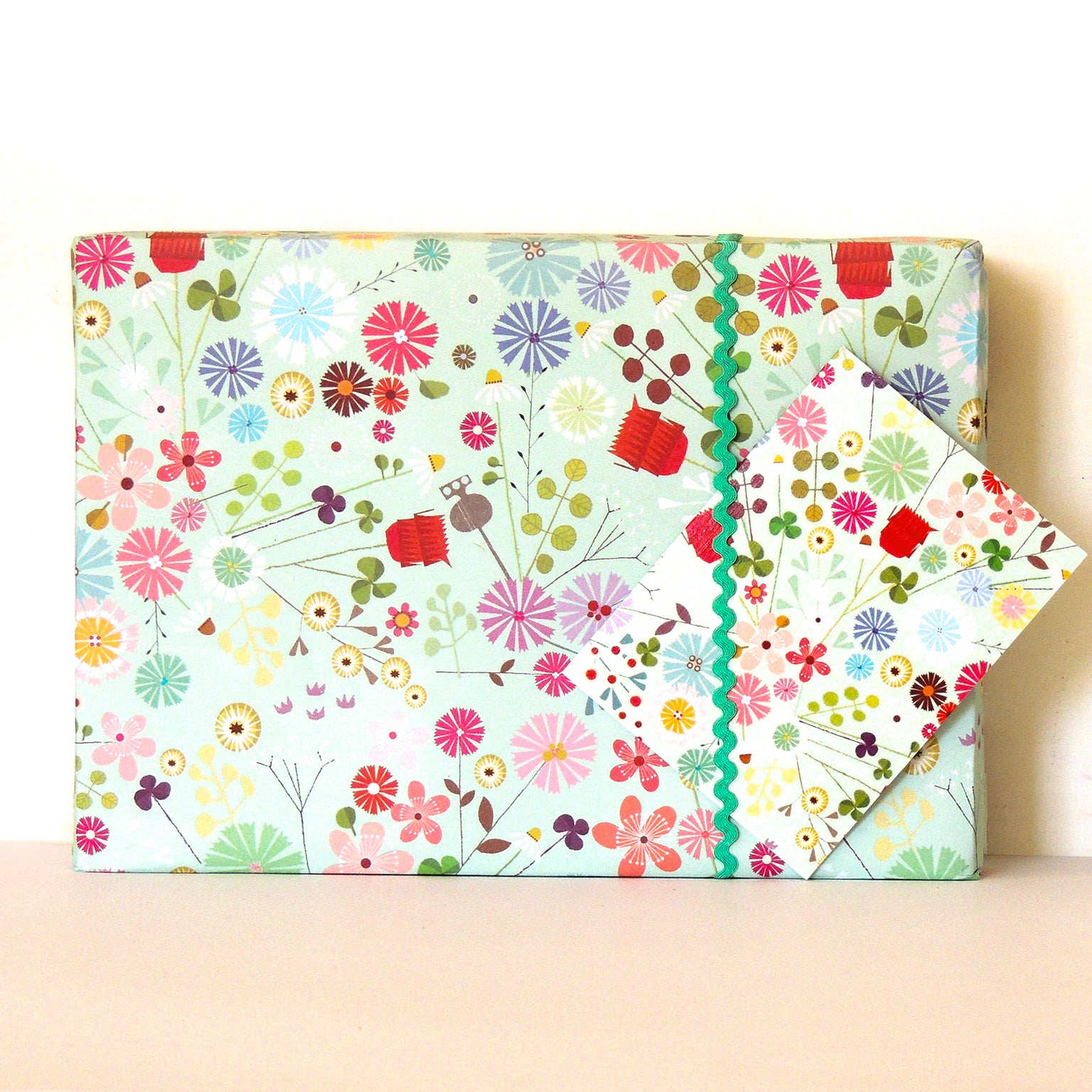 WP98 floral wrapping paper