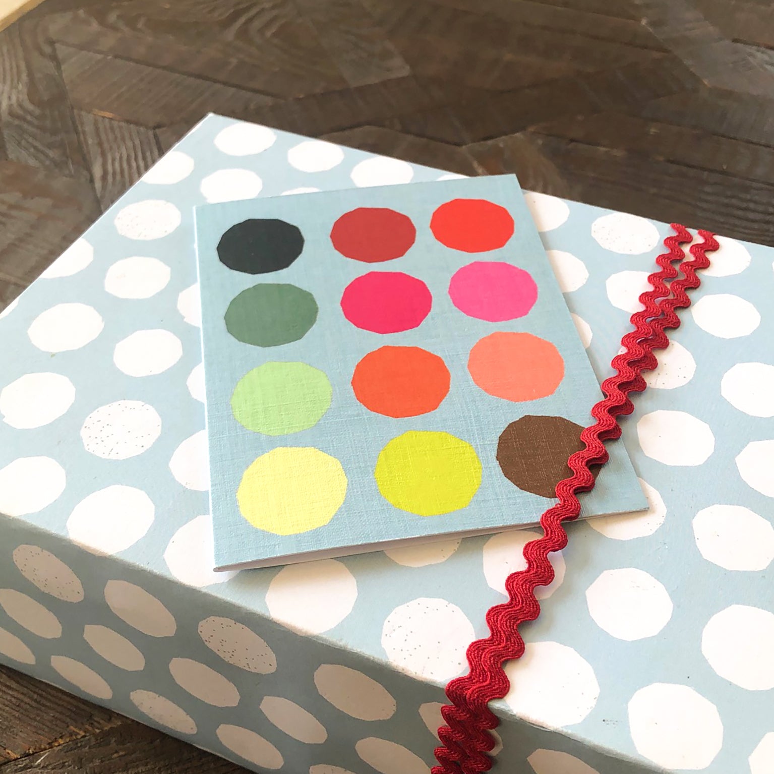 WTW12 mini spots & dots card