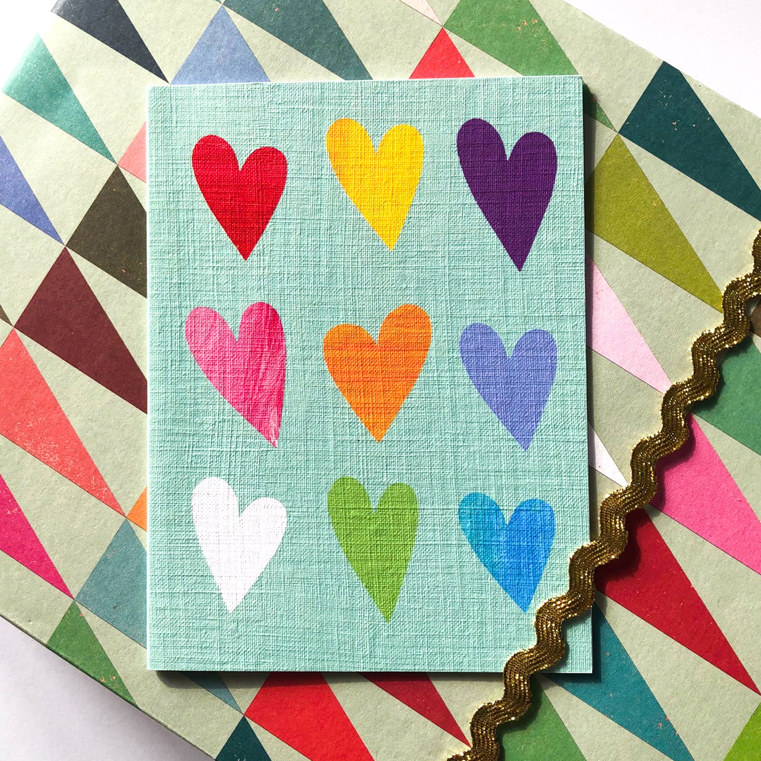 WTW32 mini coloured hearts card