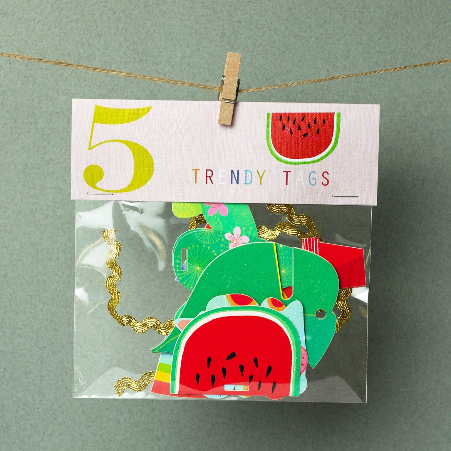 trendy gift tags