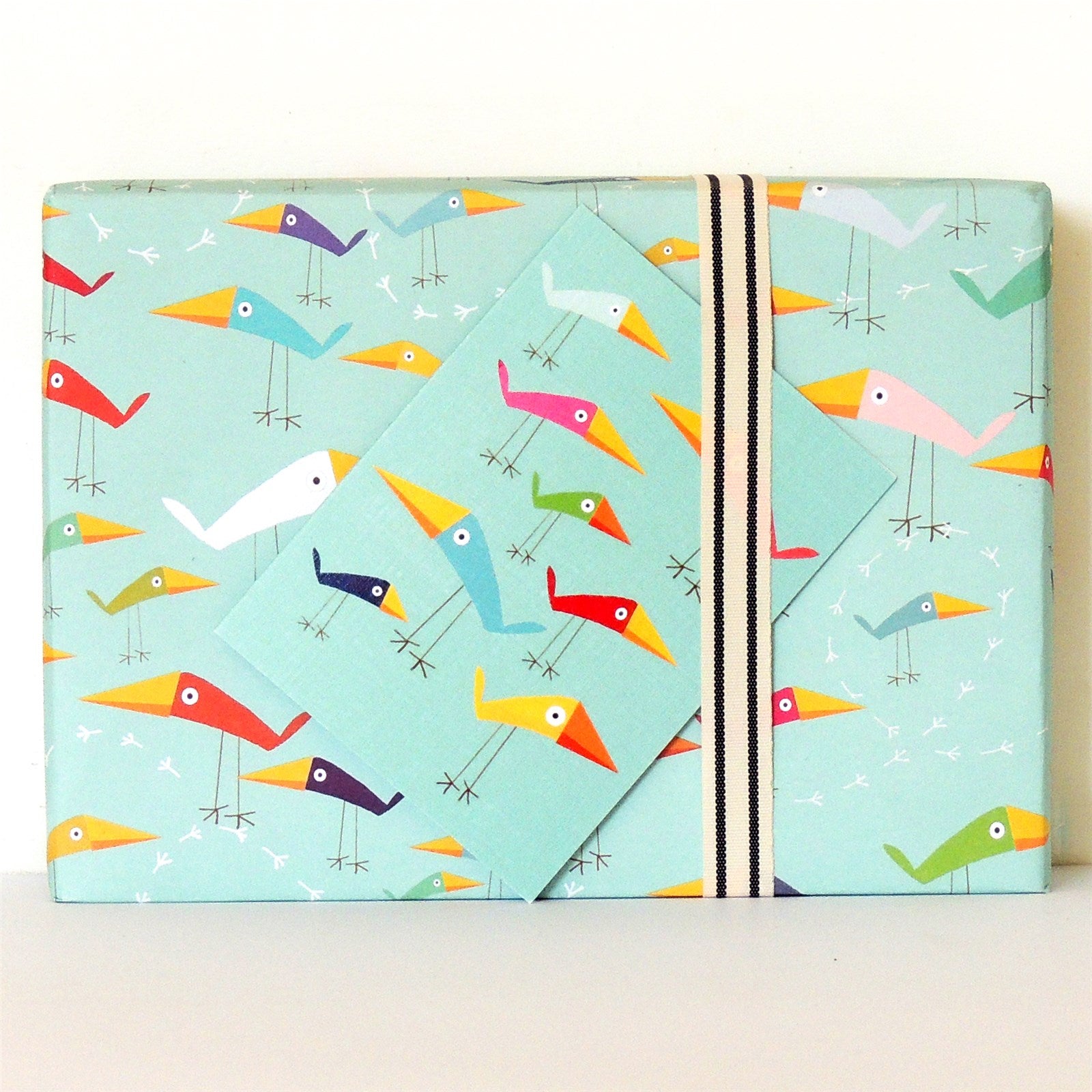 WP96 bird wrapping paper